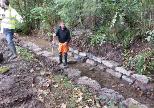 Restauration de la libre circulation dans le ruisseau de Solières